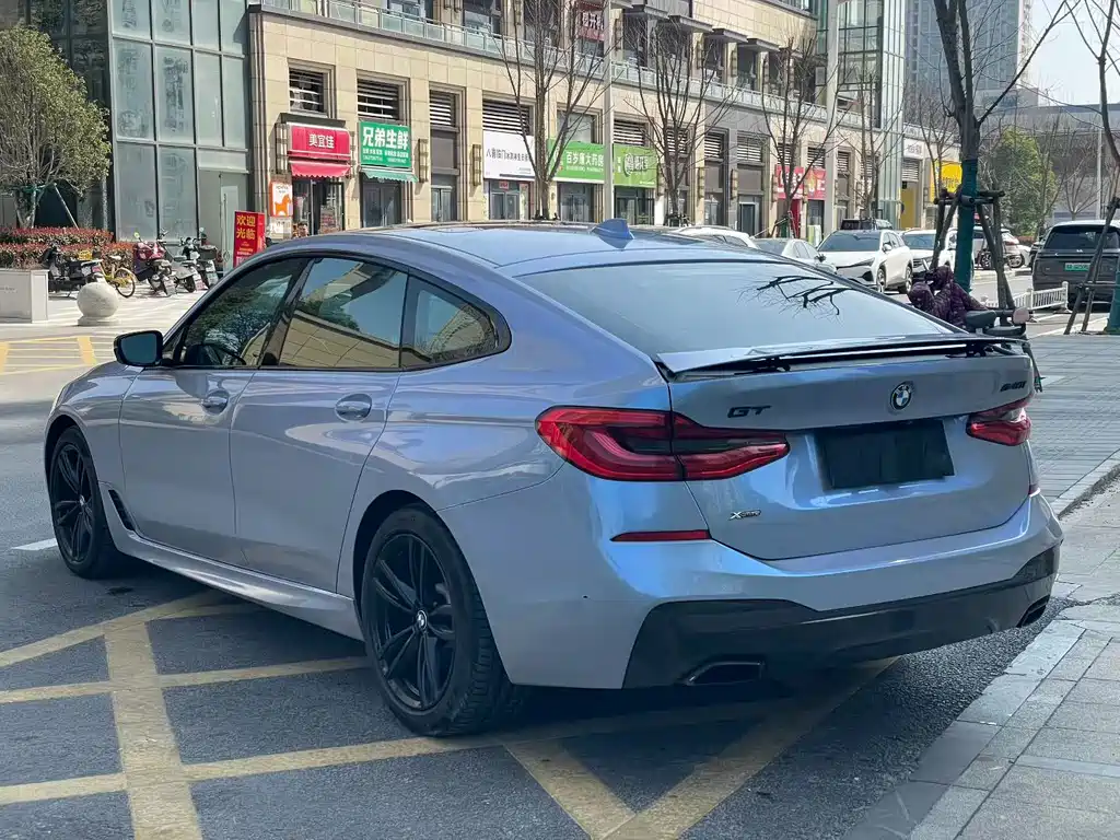BMW 6 Series GT 2019 — фото 16