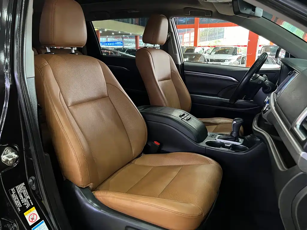 Toyota Highlander 2019 — фото 15