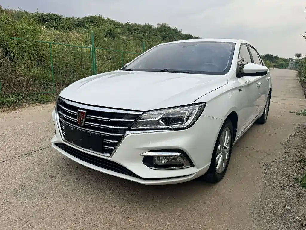 Roewe i5 2020 — фото 1
