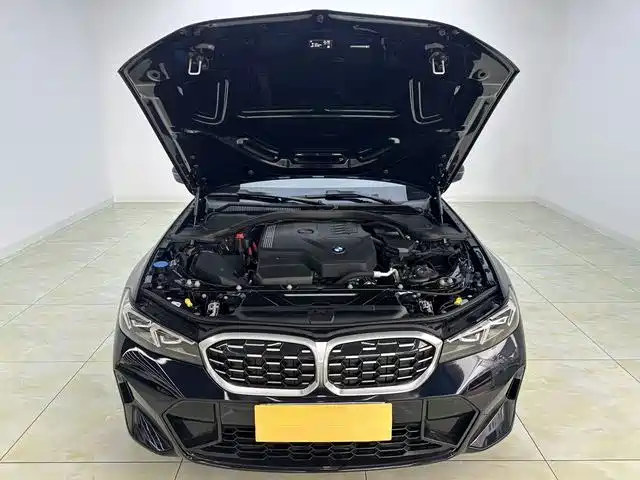 BMW 3 Series 2024 — фото 17