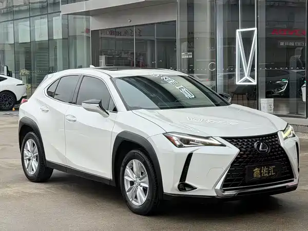 Lexus UX 2020