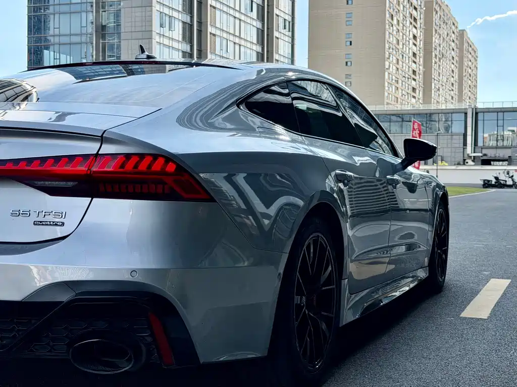 Audi A7 2021 — фото 12