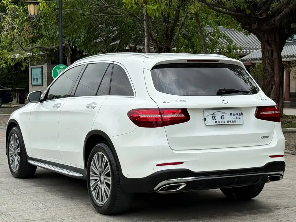Mercedes-Benz GLC 2017 — фото 15