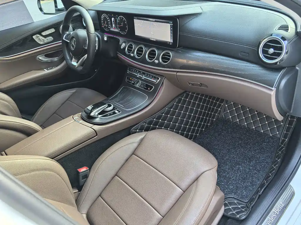 Mercedes-Benz E-Class 2018 — фото 15