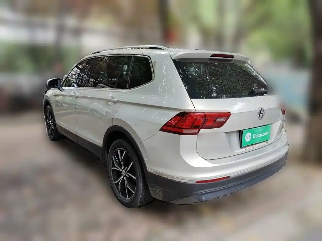 Volkswagen Tiguan L 2020 — фото 25