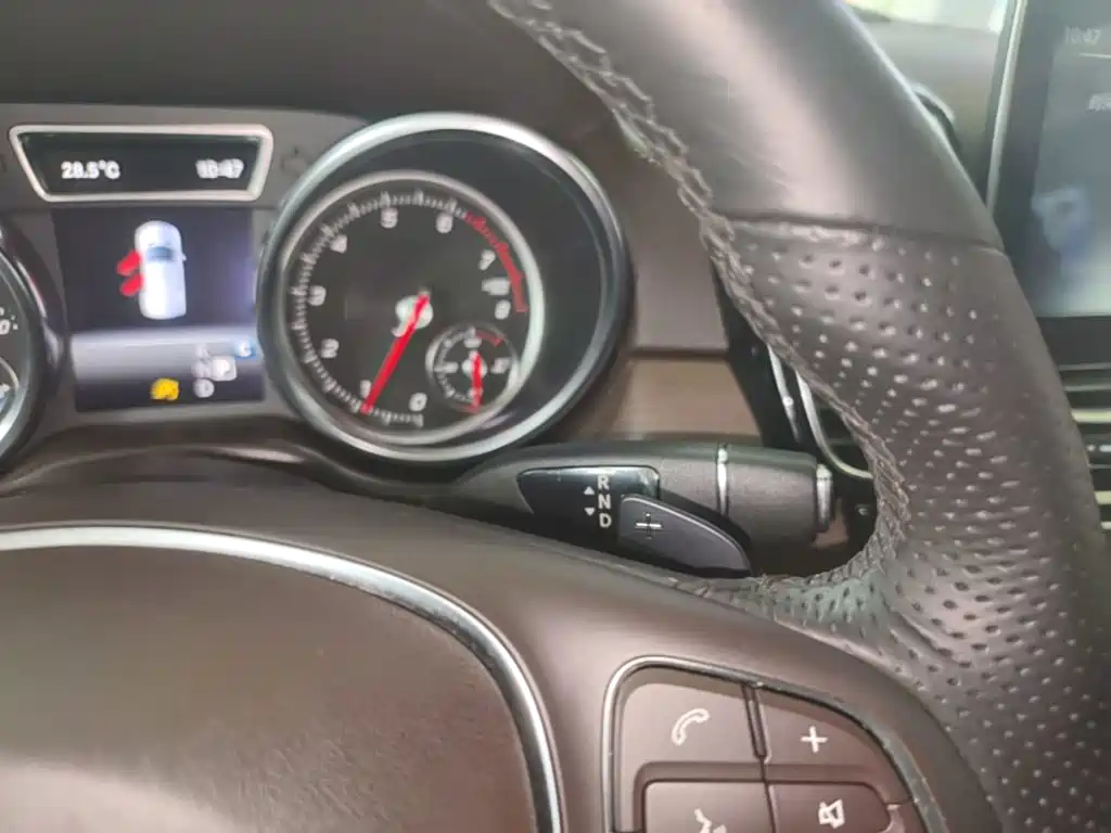 Mercedes-Benz GLE 2018 — фото 14
