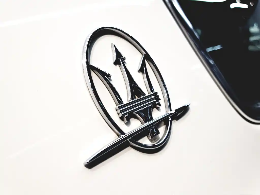 Maserati Quattroporte 2015 — фото 17