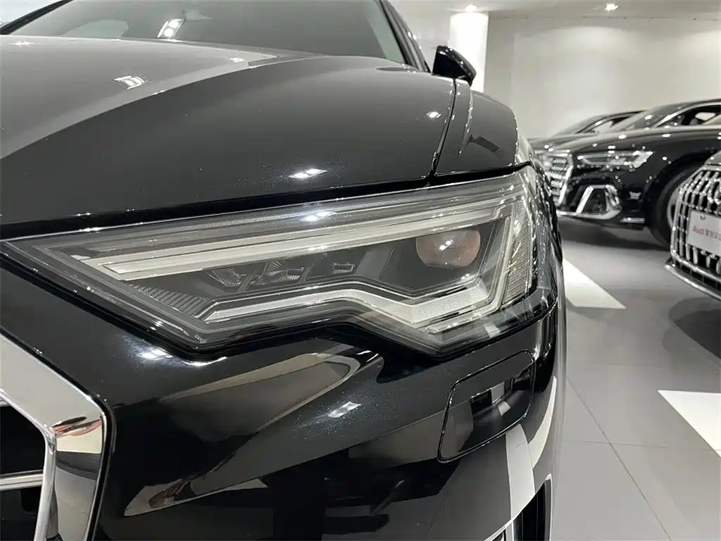 Audi A6L 2022 — фото 13