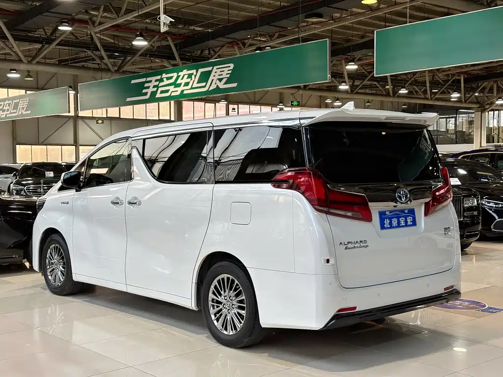 Toyota Alphard 2021 — фото 5