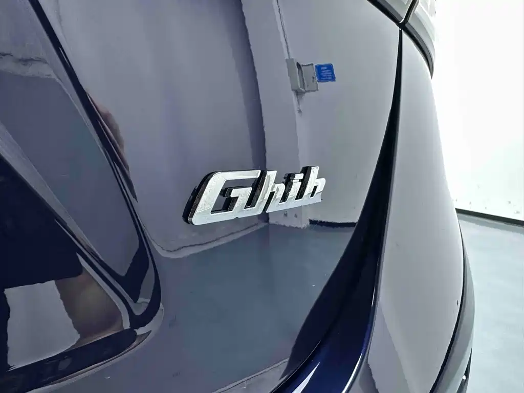 Maserati Ghibli 2021 — фото 32