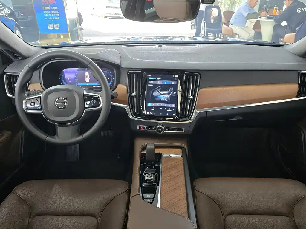 Volvo S90 2025 — фото 11