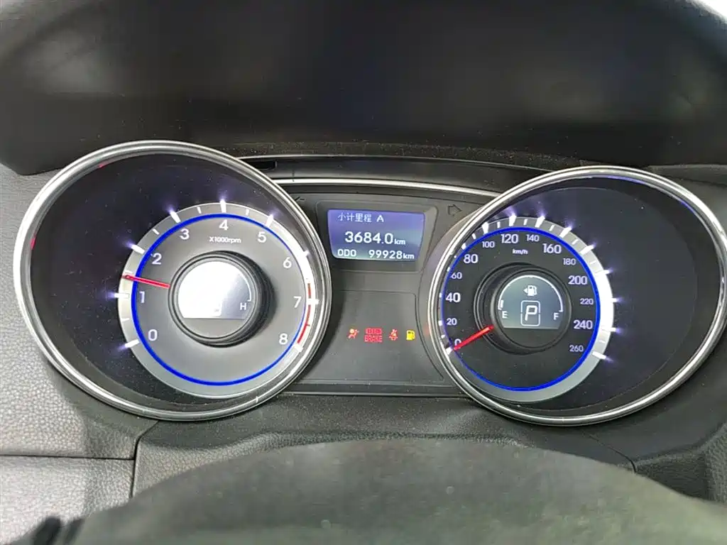 Hyundai Sonata 2016 — фото 12