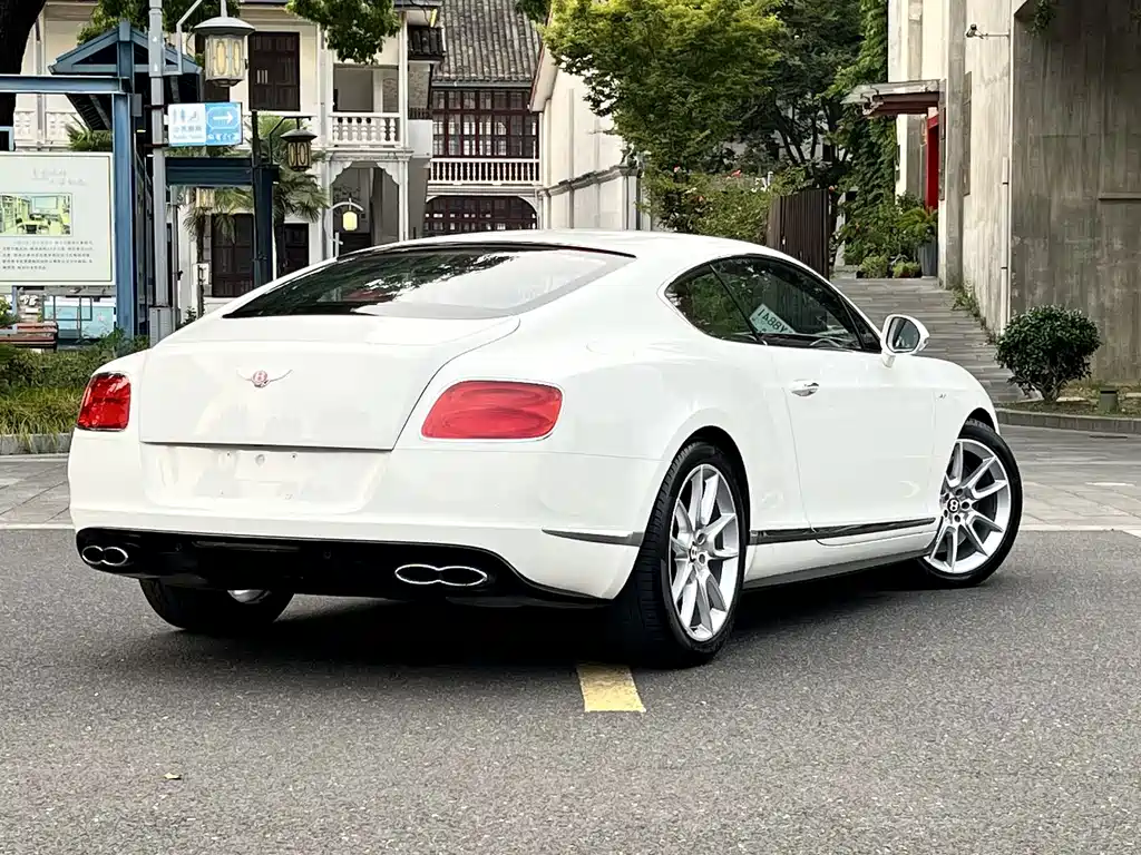 Bentley Continental 2014 — фото 7