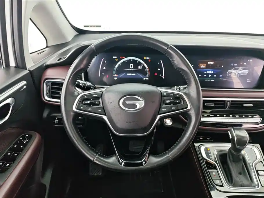 GAC Motor Trumpchi M6 2023 — фото 15