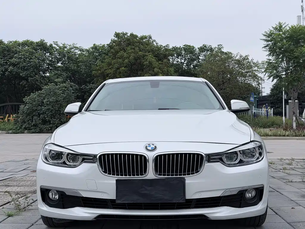 BMW 3 Series 2018 — фото 2