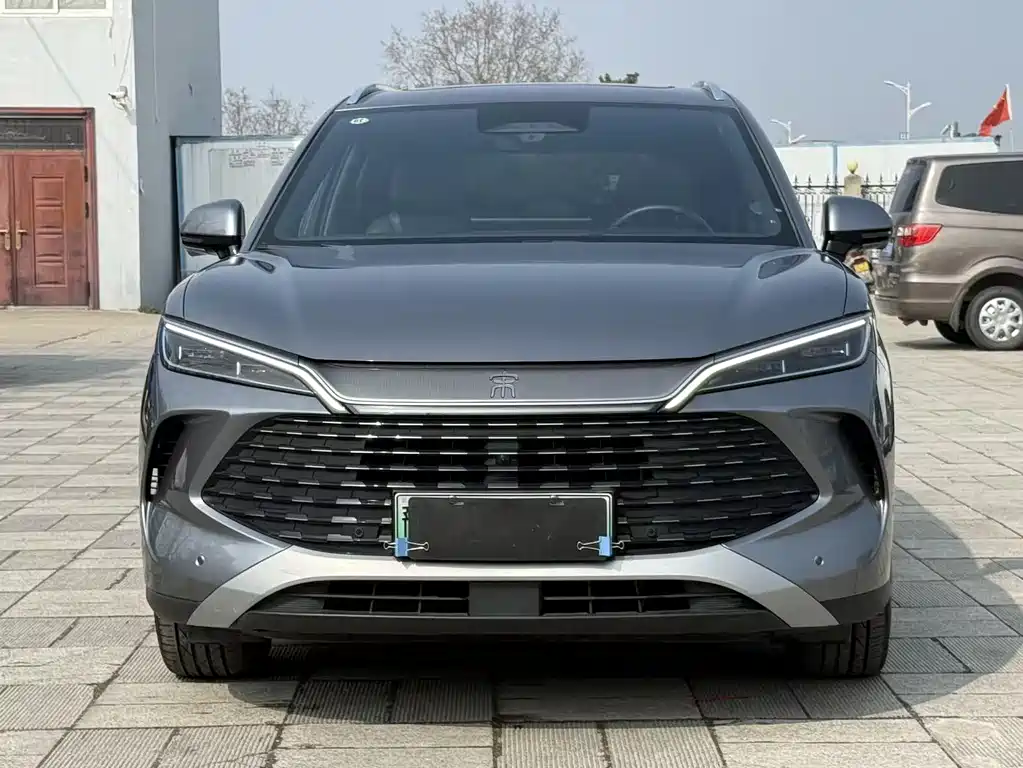 BYD L DM-i 2025 — фото 2
