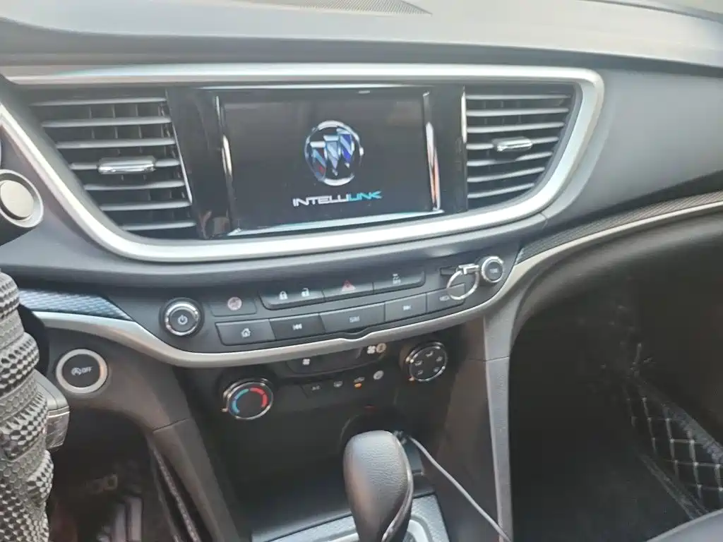 Buick Excelle 2022 — фото 10