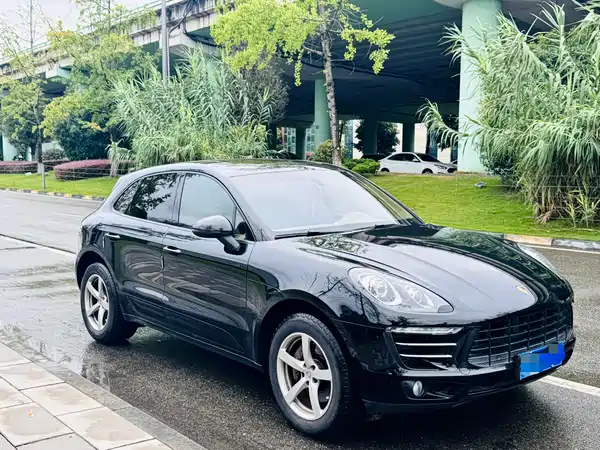 Porsche Macan 2015