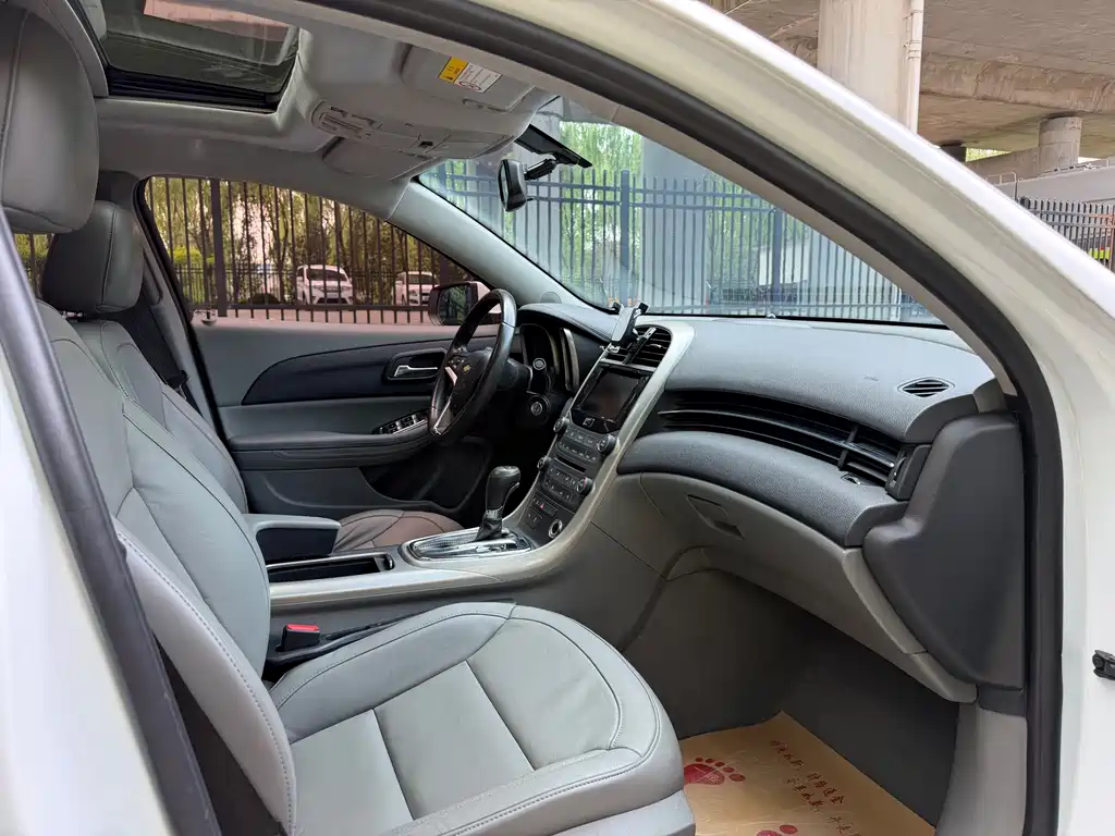 Chevrolet Malibu 2015 — фото 11