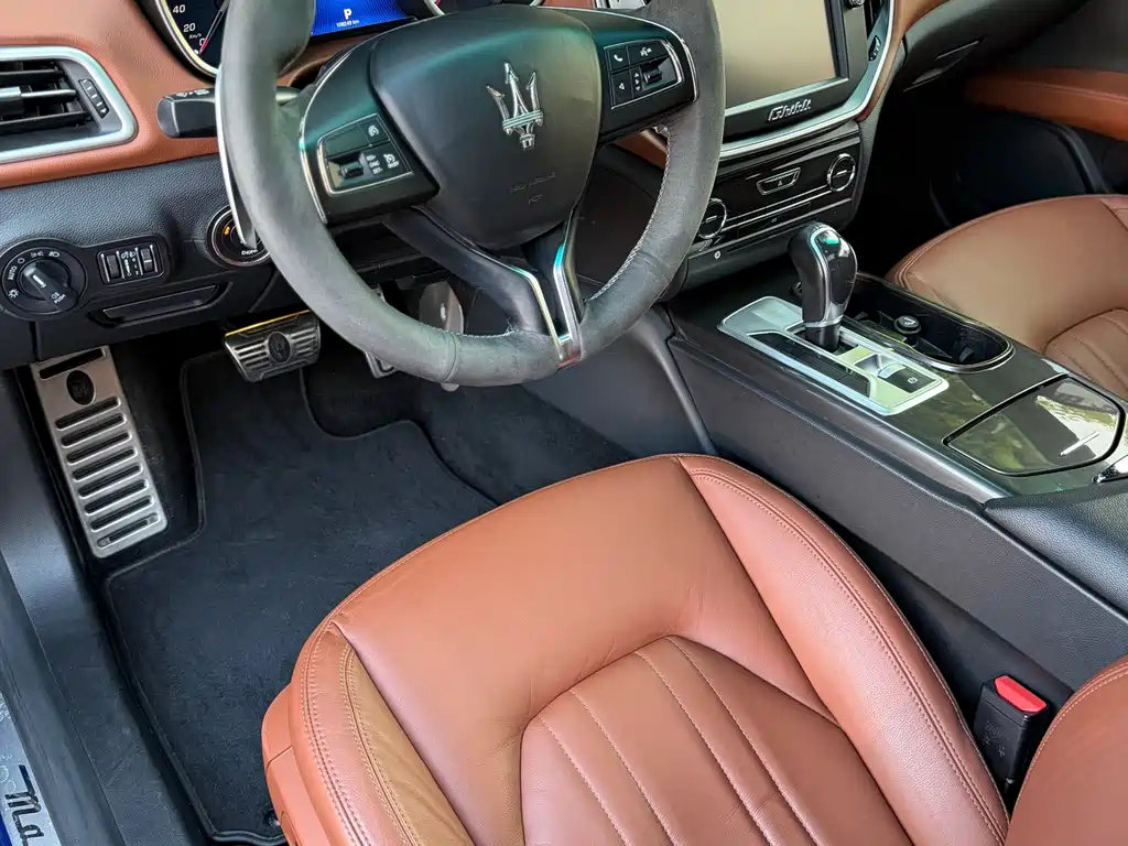 Maserati Ghibli 2015 — фото 6