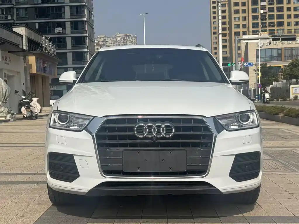Audi Q3 2017 — фото 8