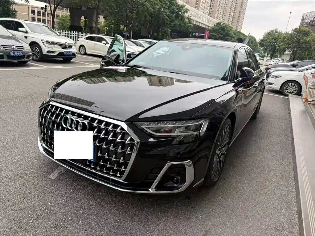Audi A8 2022