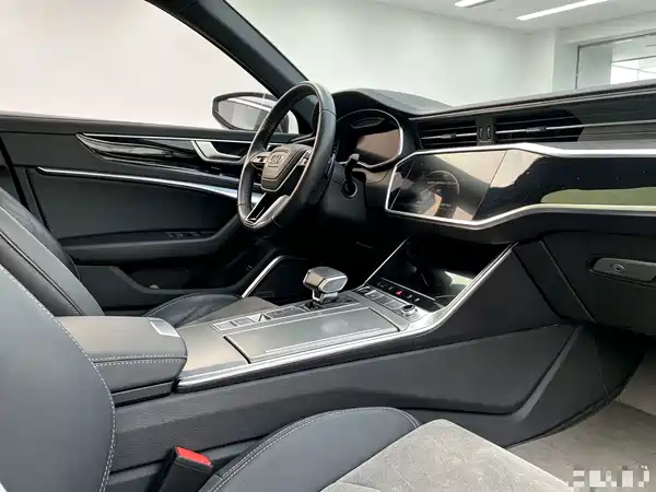 Audi A6L 2024