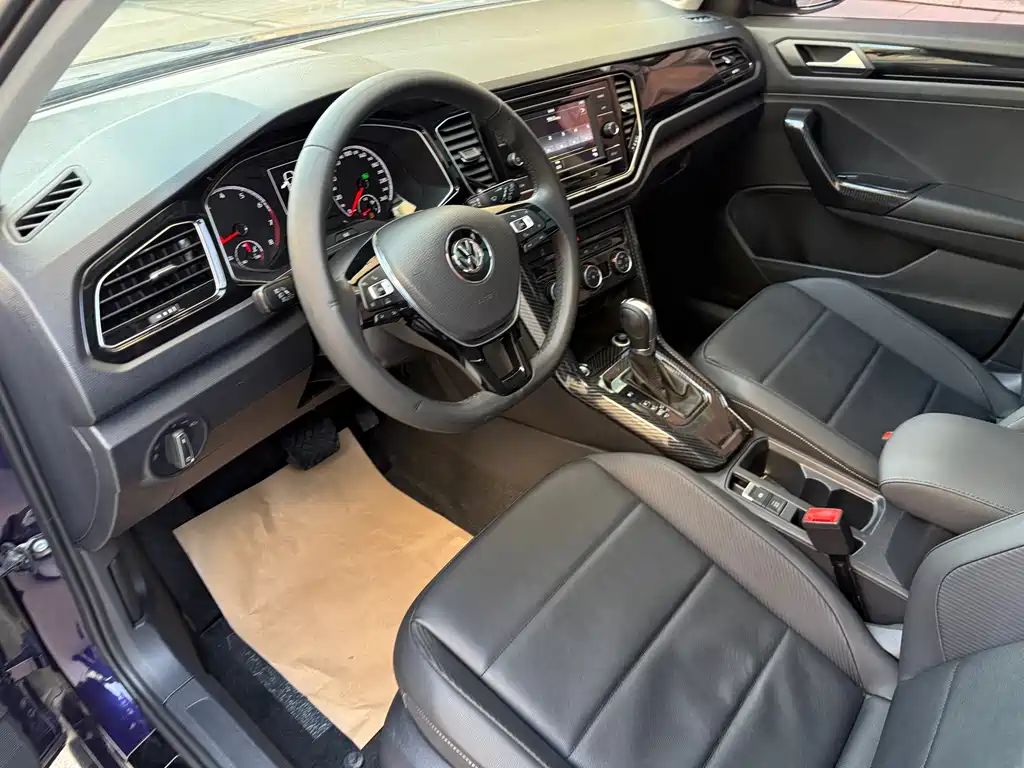 Volkswagen T-Roc 2019 — фото 8