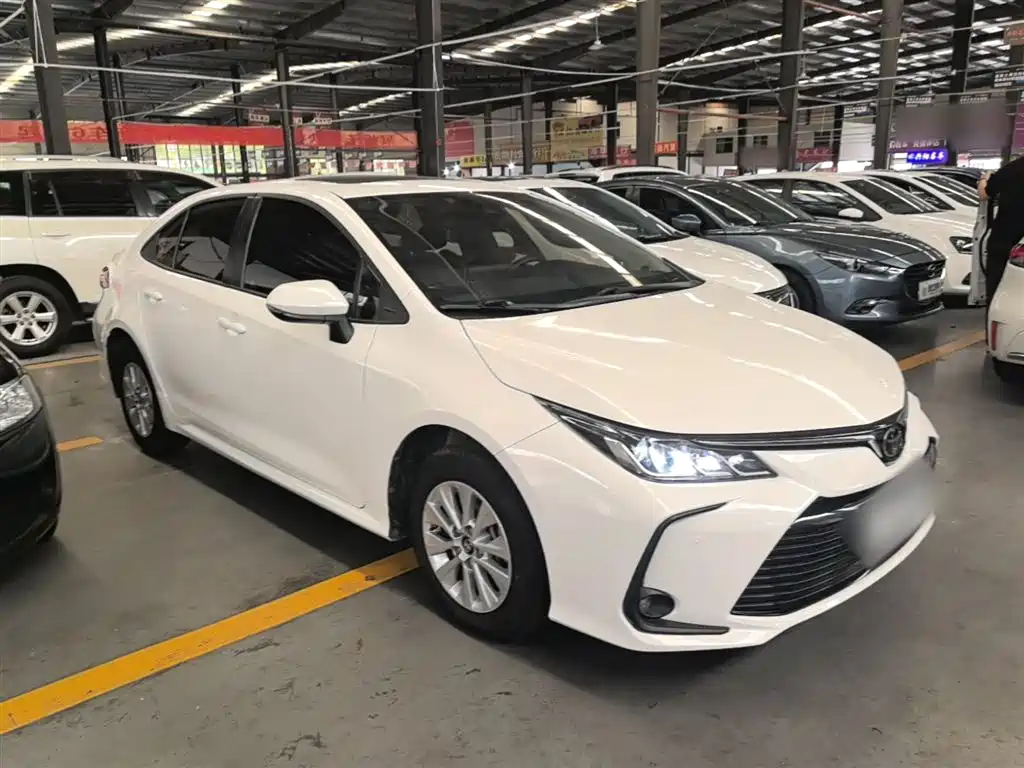 Toyota Corolla 2019 — фото 4