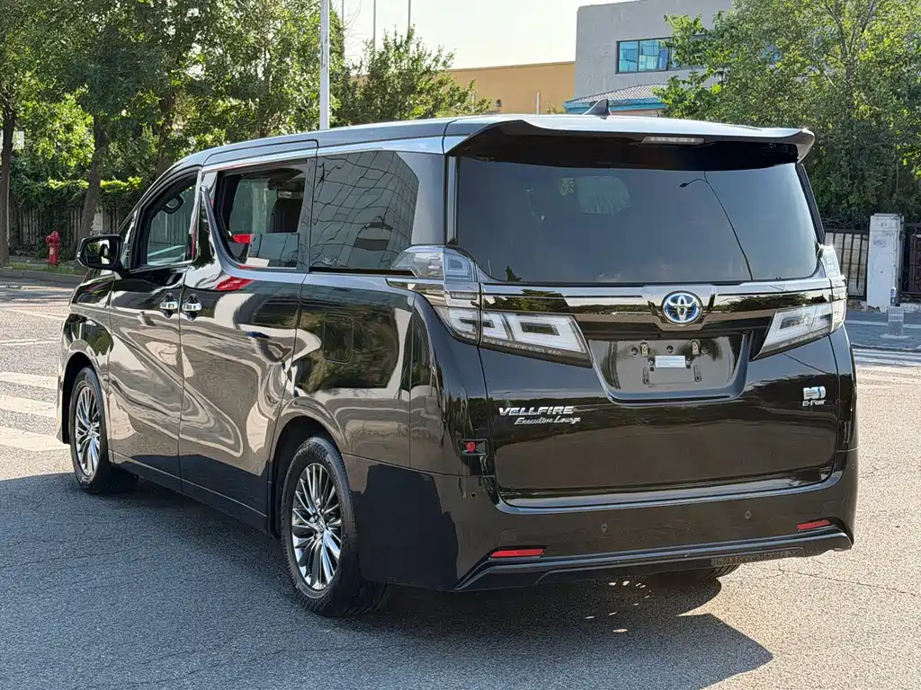 Toyota Vellfire 2021 — фото 15