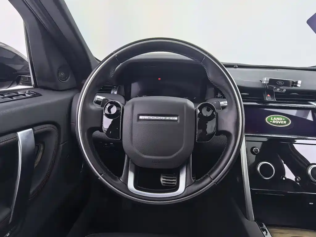 Land Rover Discovery Sport 2021 — фото 9