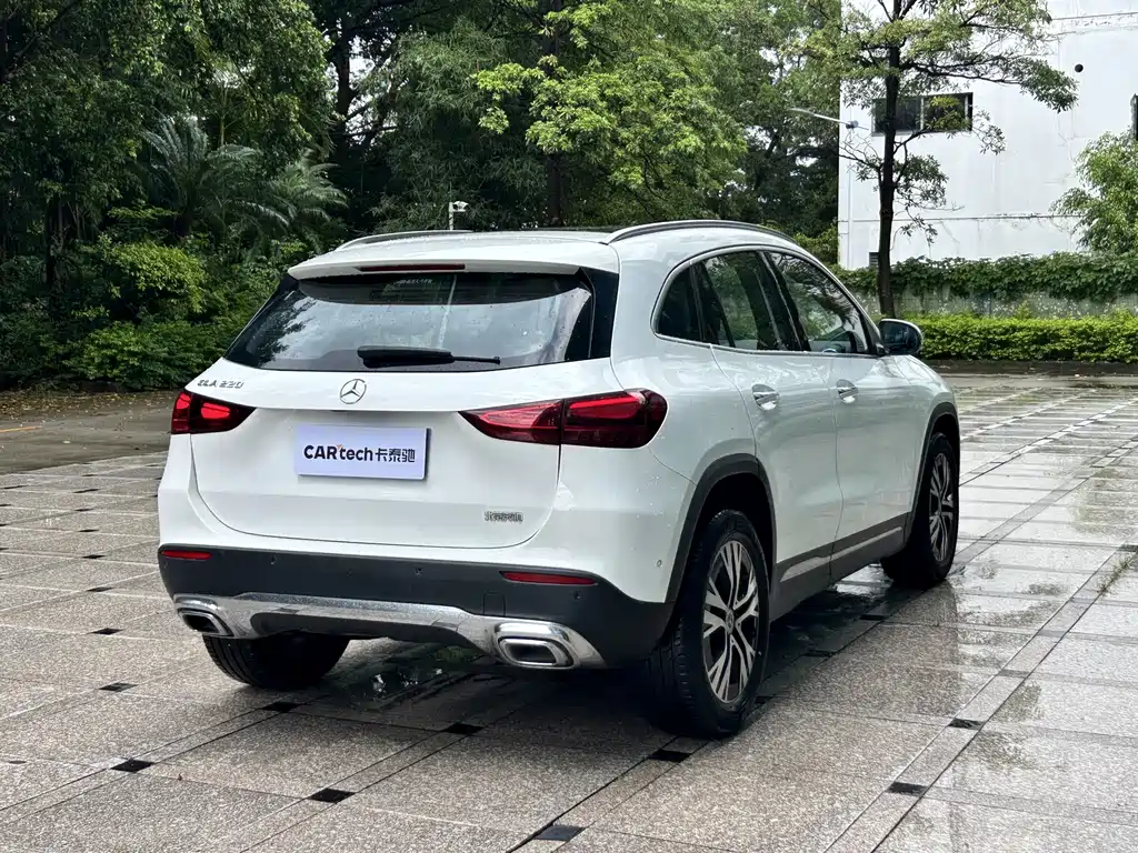 Mercedes-Benz GLA 2024 — фото 4