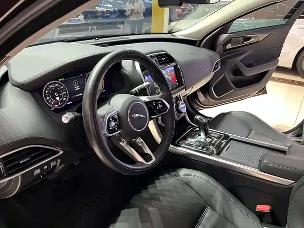 Jaguar XEL 2021