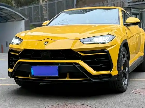 Lamborghini Urus 2021