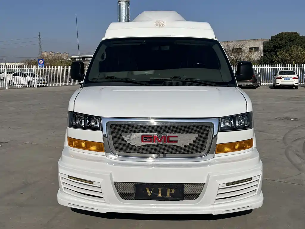 GMC Savana 2015 — фото 25