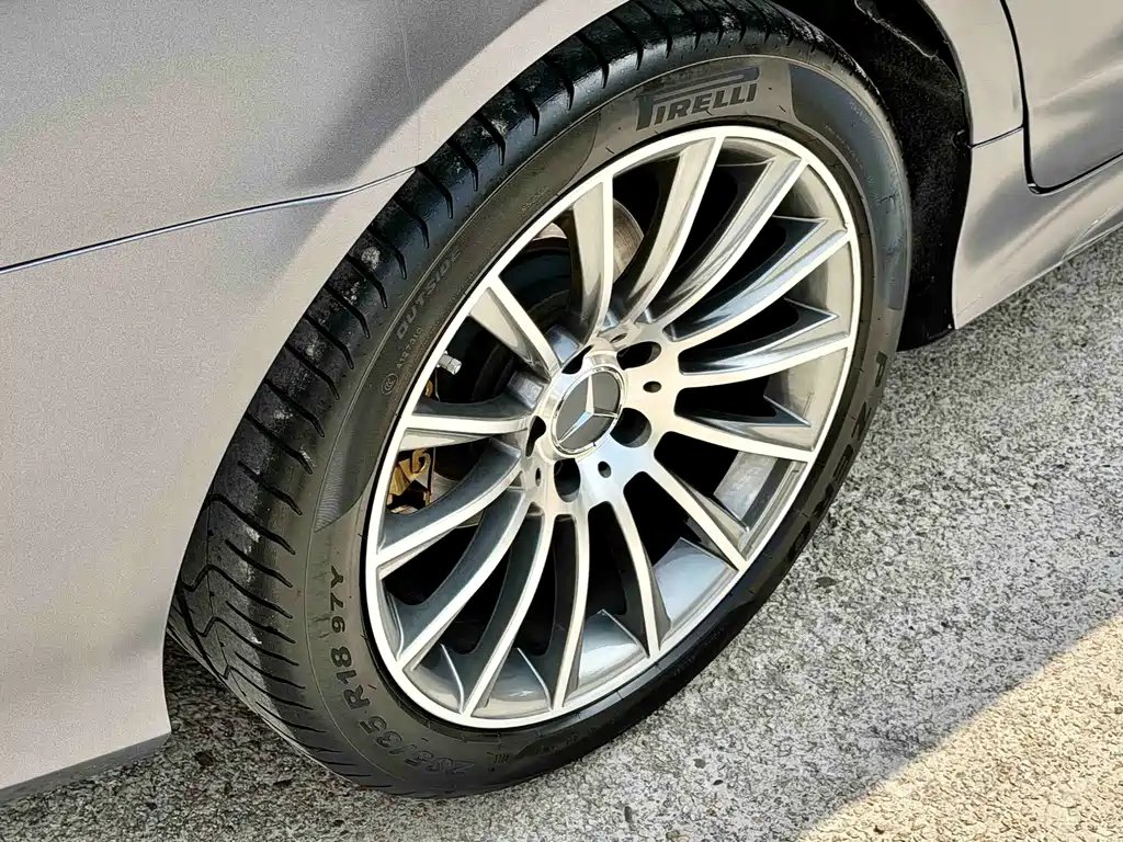 Mercedes-Benz CLS 2015 — фото 16