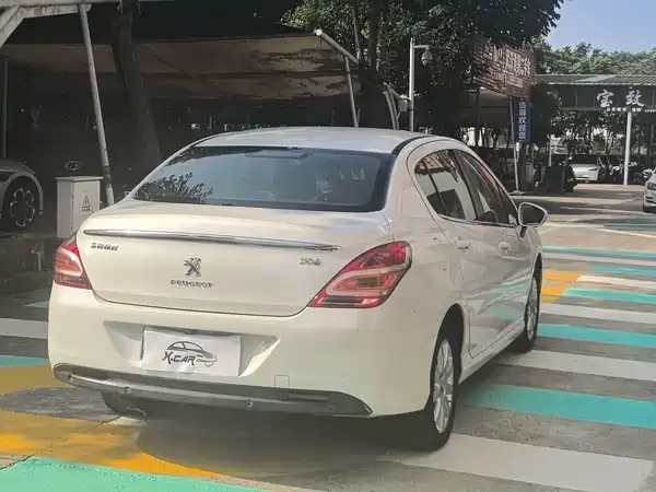 Peugeot 308 2015