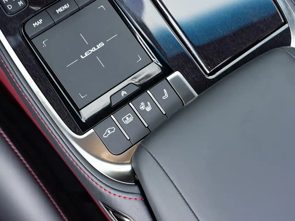 Lexus LS 2021 — фото 22