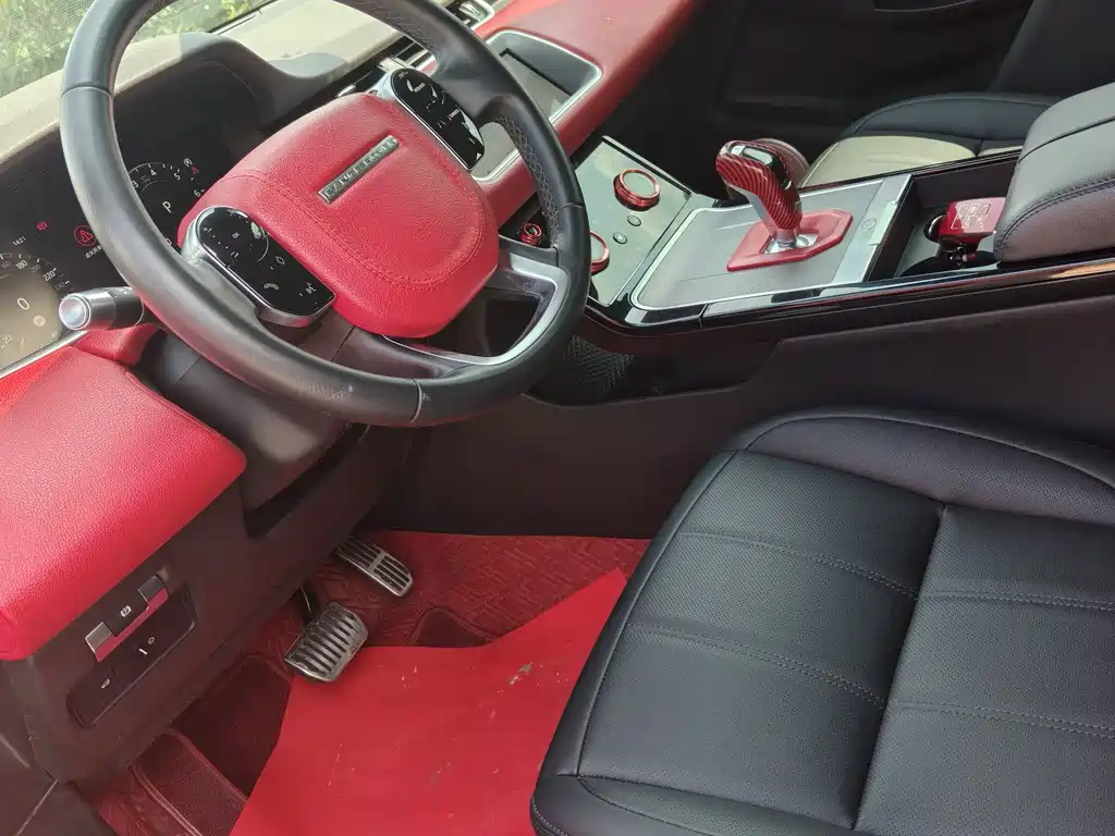 Land Rover Evoque 2020 — фото 6