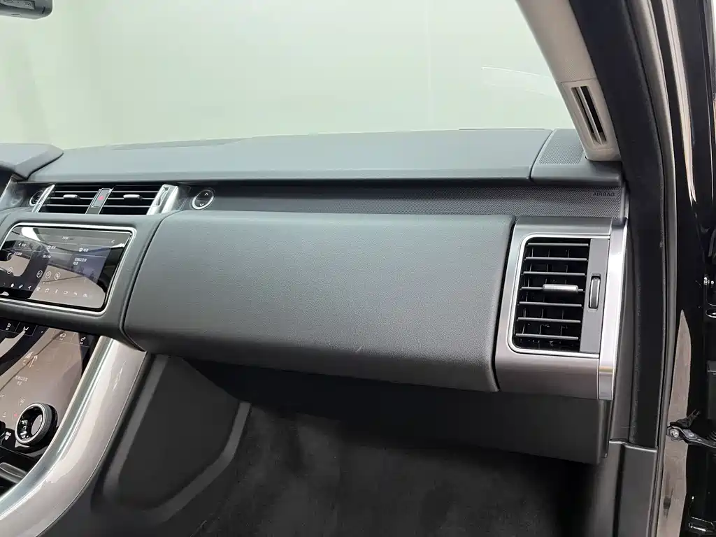 Land Rover Range Rover Sport 2020 — фото 22