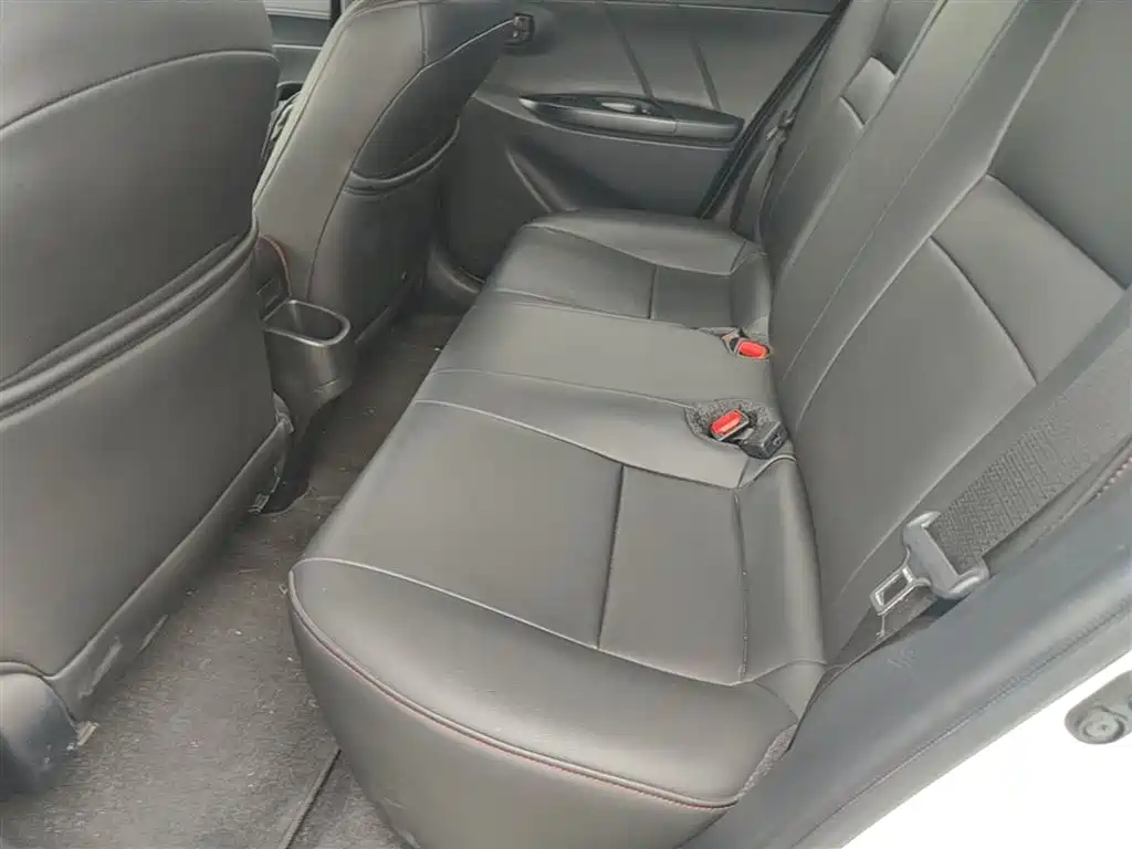 Toyota Yaris L 2022 — фото 17