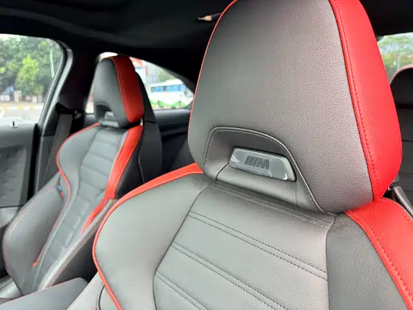 BMW M240i 2026