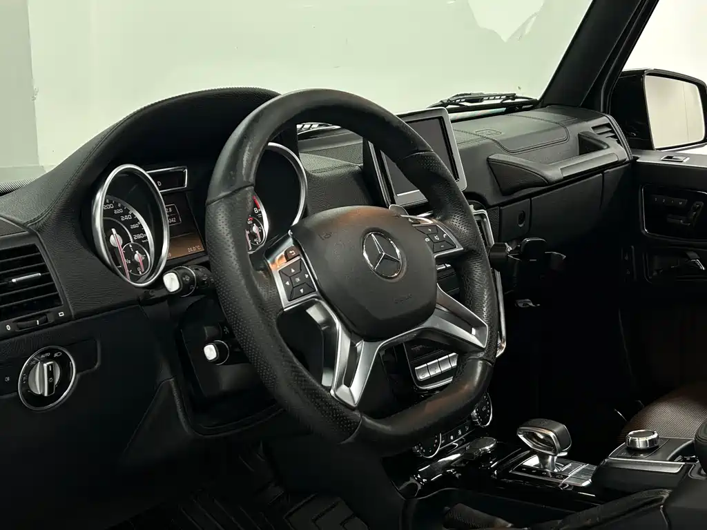 Mercedes-Benz G-Class AMG 2016 — фото 11