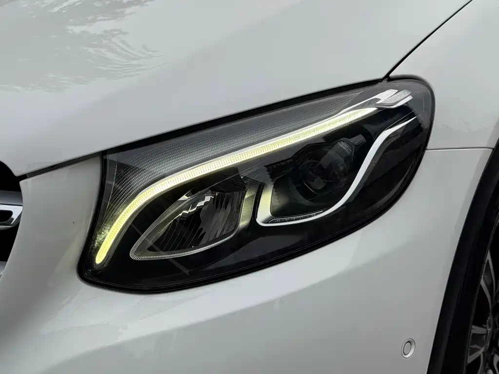 Mercedes-Benz GLC 2019 — фото 19