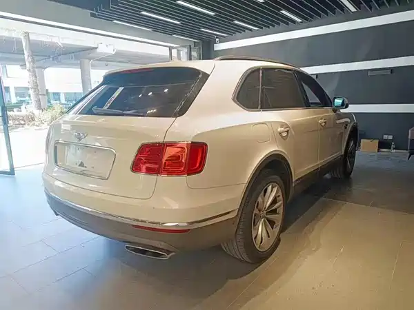 Bentley Bentayga 2016