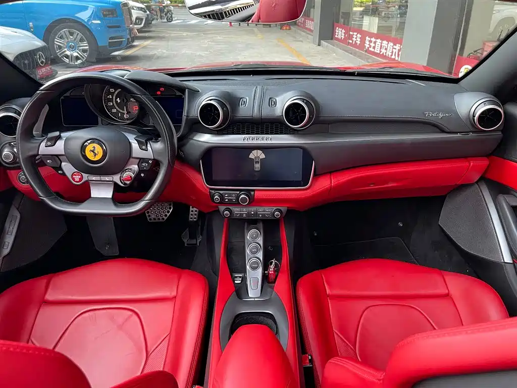 Ferrari Portofino 2019 — фото 16