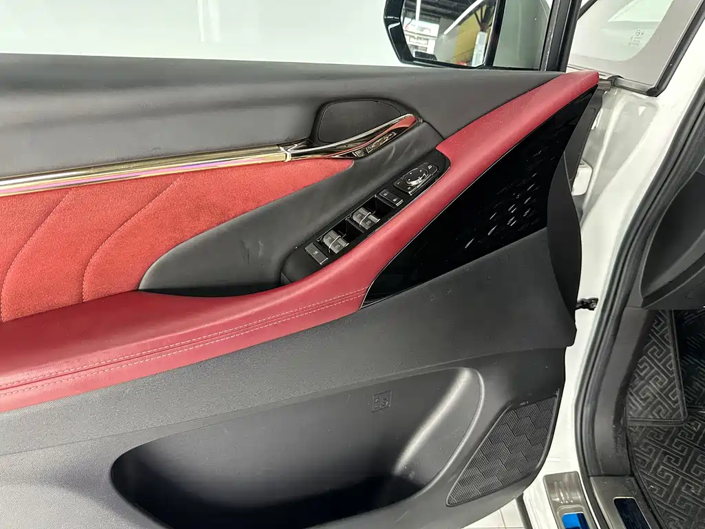 GAC Motor Trumpchi M8 2023 — фото 20