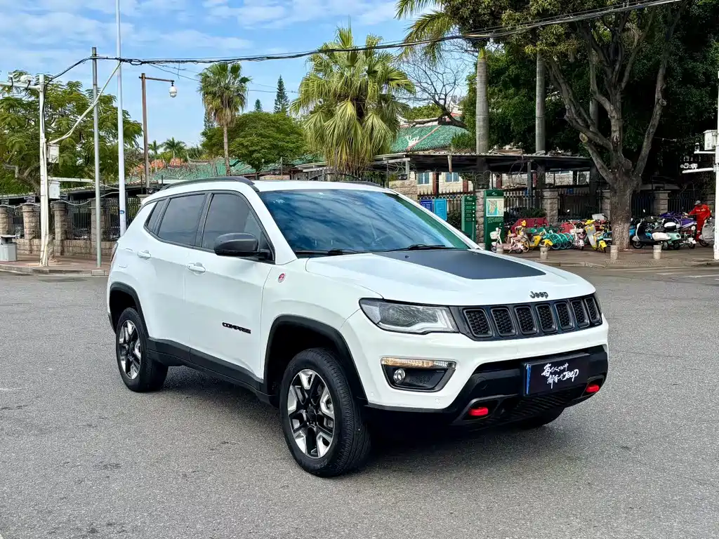Jeep Compass 2019 — фото 3