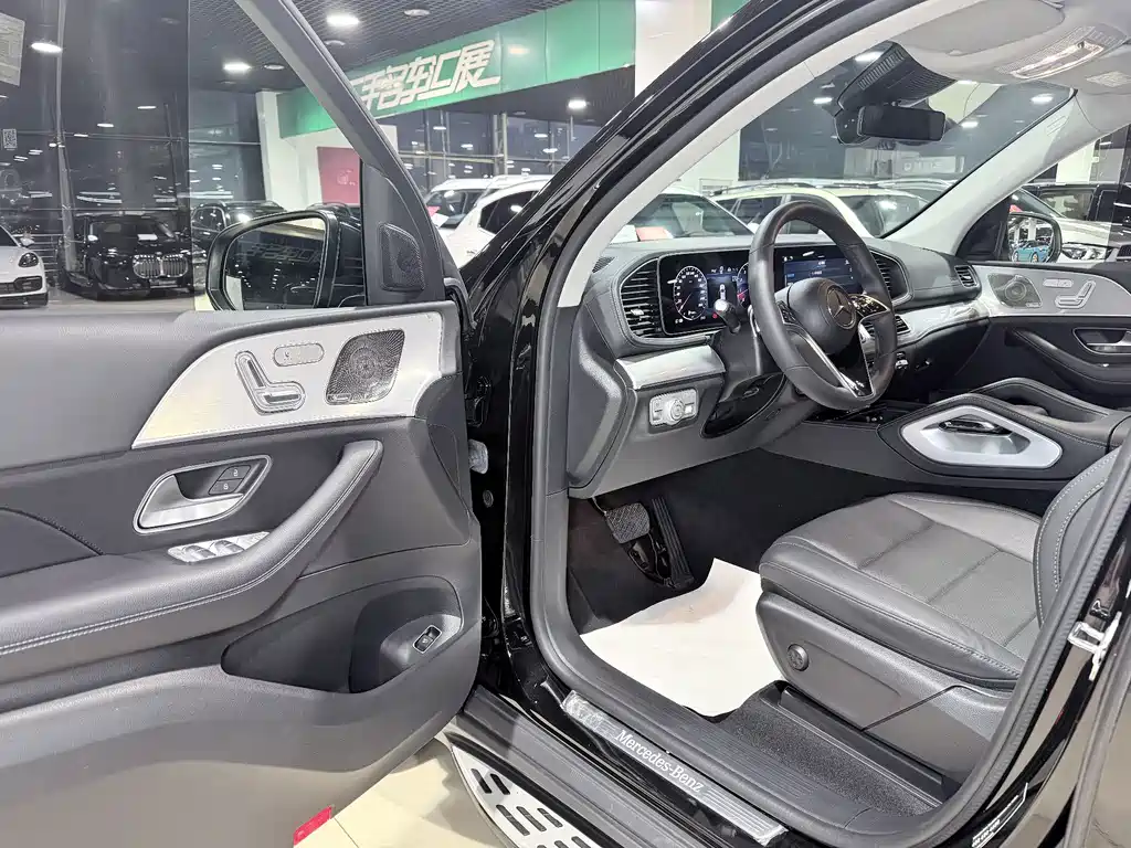 Mercedes-Benz GLE 2023 — фото 4