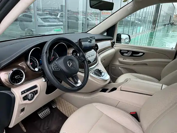 Mercedes-Benz V-Class 2022